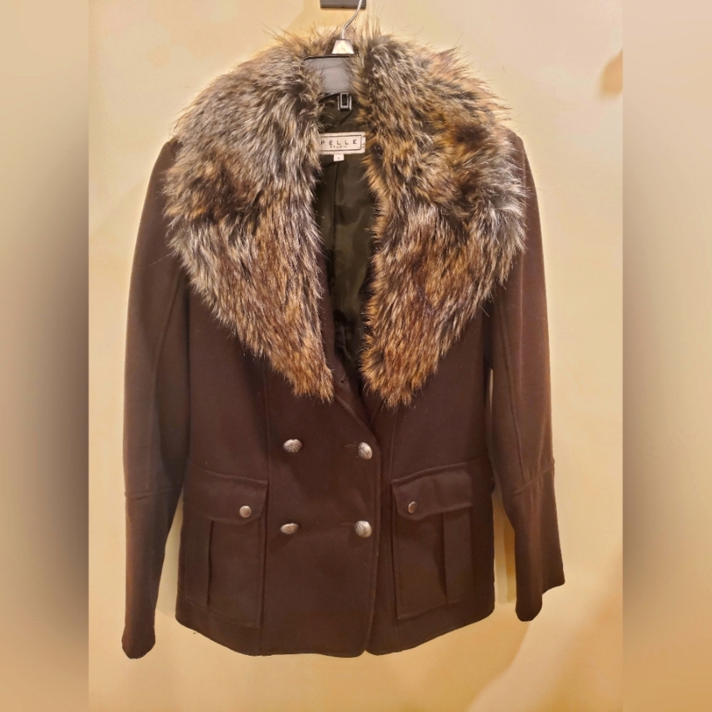 Recycled Wool mix Olive Green Pea Coat with removable "fur" size s PELLE STUDIO